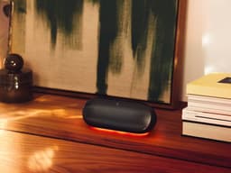 Harman Kardon Luna 2 - Portable Bluetooth speaker - Draadloze Muziek Box - Met Sfeerverlichting - Beige/Sand — thumbnail 4
