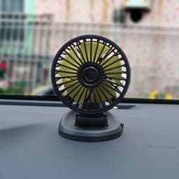 Draagbare elektrische autoventilator van 12V, voor voor in de auto als een twee-in-één ventilator Geschikt voor koeling en ontwaseming. — thumbnail 3