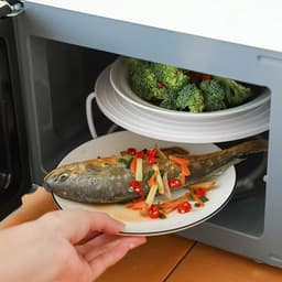 SnelShoppen - Magnetron Plate Stacker Grill Rack - Vouwbare Handgrepen - Plastic Bakplaat voor Magnetron en Oven - Ideaal voor Bacon en Diepvries Snac — thumbnail 5