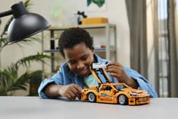 Lego Technic 42204 Fast And Furious Toyota Supra Mk4 Bouwstenen — thumbnail 3