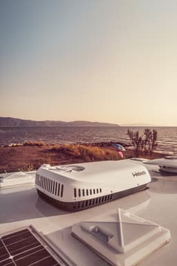 Webasto Cool Top Trail 24 R32 - Dakairco Camper & Caravan - 2400W Koelen en Verwarmen - 230V - Afstandsbediening — thumbnail 2
