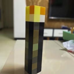 MineCraft - Nacht - Lamp - 4 Kleuren - Torch - Verlichting - Game - Zaklamp - Brownstone - LED - Nachtlampje - USB - Oplaadbaar - Slaapkamer - Decoratie - Tafellamp - Cadeaulamp - Voor - Kinderen - Bedlampje - MineCraftion - Movie — thumbnail 2