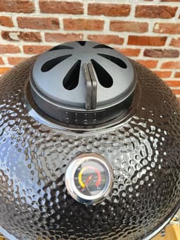 Kamado BBQ 22 Inch Large | Keramische Houtskool BBQ | Divide & Conquer | Incl. Fiberglass Afdichting — thumbnail 3