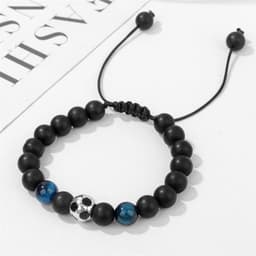 Stoere voetbal armband voor jongens van 1 tot 12 jaar, ideaal als voetbal cadeau en leuk accessoire voor jonge voetballiefhebbers — thumbnail 3