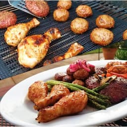 Set van 5 Herbruikbare Grillmatten, Antiaanbak Grilmatten voor Gas- en Houtskoolgrills, 42 x 36 cm, Ideaal voor BBQ, Oven en Airfryer — thumbnail 2