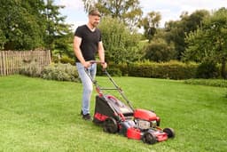 Benzine grasmaaier - Krachtige maaier - Gazon onderhoud - 4INONE functie - 46 cm maaibreedte - rood — thumbnail 4