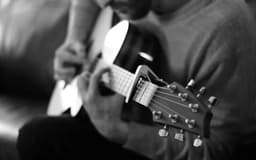 VG Capo - geschikt voor akoestische western of elektrische gitaar - zwart — thumbnail 5