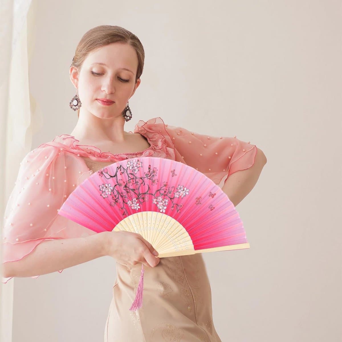 Opvouwbare handventilatoren met bloemenpatroon - 2 stuks roze en blauw voor bijvoorbeeld bruiloften en cosplay — afbeelding 1