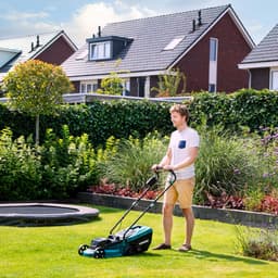 VONROC Accu Grasmaaier – 40V – 33 cm maaibreedte – Brushless motor - Vijf instelbare maaihoog-tes: 30/40/50/60/70 mm - Incl. 30L Opvangbak - Incl. 2x 4.0Ah Accu en Dubbele snellader — thumbnail 5