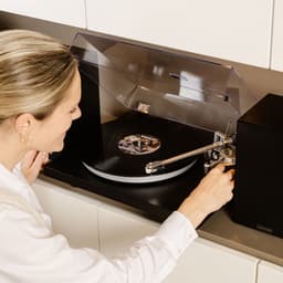 Lenco Platenspeler met Bluetooth - Twee externe Speakers - Ingebouwde Versterker - LS-500BK - Zwart — thumbnail 5