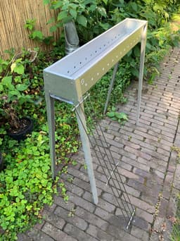 Spiedini Saté-bbq Bali 80 - Smalle houtskoolbarbecue met horizontaal rooster voor sate of andere spiesjes - 80 cm lang (let op: 11 cm smal) - Materiaal: gealuminiseerd ijzer — thumbnail 2