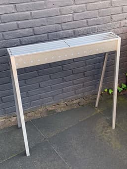 Spiedini Saté-bbq Bali 80 - Smalle houtskoolbarbecue met horizontaal rooster voor sate of andere spiesjes - 80 cm lang (let op: 11 cm smal) - Materiaal: gealuminiseerd ijzer — thumbnail 4