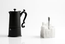 KNIndustrie Lady Anne Koffiezetapparaat, Zwart: Italiaans design koffiezetapparaat van hoge kwaliteit in aluminium — thumbnail 5