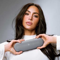 Beats Pill x Kim Kardashian Draadloze Bluetooth Speaker - Dark Gray — thumbnail 5