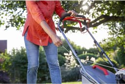 Benzine Grasmaaier - Tuinmaaier Motor - Gazon Onderhoud - Krachtige 4-takt Motor - 42 cm Snijdbreedte - Grijs — thumbnail 5