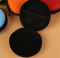 Hardcase Oortjes Hoesje | Opberg Tas Voor Oortjes | Kabeltasje | Opberghoes Voor Kabel | Oortjes In-Ear | Sleutelhouder | Muntjeshouder | Sleutels | Muntjes | Reistas|Zwart | Opslag tas | Opbergruimte | Telefoonaccessoires | Elektronica beschermer — thumbnail 2