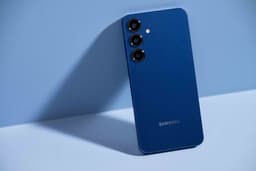 Samsung Galaxy S25 5G - 128GB - Navy — thumbnail 2