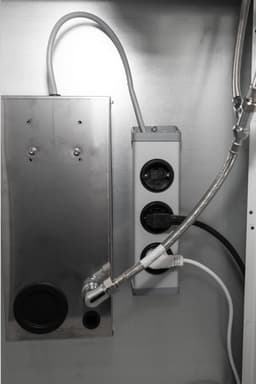 Minikeuken BeNeLux Stengel MO120 A voorgemonteerde metalen outdoor keuken met koelkast - inductie kookplaat - water en electriciteits aansluiting inclusief alle toebehoren Lava Bruin — thumbnail 4
