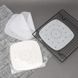 Luchtfriteuse Liners 400 stks, Beasea 6.5 Inch Luchtfriteuse Perkament Papier Wit Luchtfriteuse Filter Papier Vierkant Geperforeerd Perkament Papier Bamboe Stoompapier voor Luchtfriteuse en Stoommand — thumbnail 4