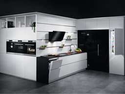 AEG KMK761000W, Klein, Elektrische oven, 43 l, 43 l, 30 - 230 °C, 1900 W — thumbnail 3