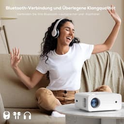 DiverseGoods Projector [Upgrade] Beamer 5G WiFi Bluetooth 13000 Lux Native 1080P 4K Ondersteund, Mini projector 300” thuisbioscoop Geschikt Voor iOS Android HDMI TV Stick PS5 (Tas en Statief Inbegrepen) — thumbnail 2