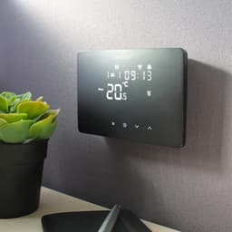Nauwkeurige Bedrade Wifi Thermostaat Zwart voor Slimme Temperatuurregeling — thumbnail 4