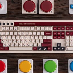 8BitDo Retro Mechanical Keyboard Fami Edition gaming toetsenbord — thumbnail 4