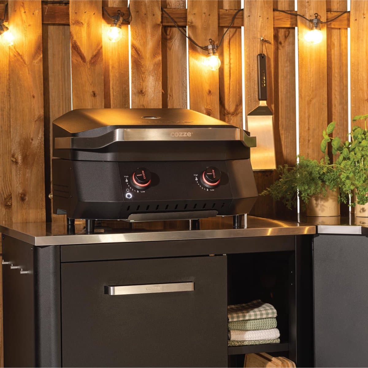 Gas Plancha Grill 61x65x44 cm – G-500 5kW BBQ met 2 U-vormige Branders, LED Ontsteking, Thermometer & 535x418 mm Grilloppervlak – HomebyNicole — afbeelding 1