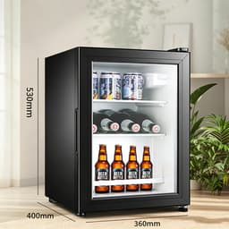 Zwarte vrijstaande minikoelkast met een glazen deur van één laag Het krachtige koelsysteem houdt bier cocktails frisdranken en sap langdurig op een comfortabele temperatuur Geschikt voor dagelijks gebruik thuis en op kantoor — thumbnail 2
