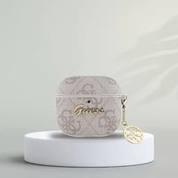 Guess Hoesje geschikt voor AirPods 4 / 5 | Premium Eco-leder en Duurzaam PC | met Charm | Robuust | Roze — thumbnail 4
