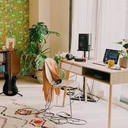Focusrite Scarlett 2i2 (4e Generatie) – 2-in, 2-out USB-C Audio-interface – Professionele Opnamekwaliteit voor Zangers, Podcasters & Muzikanten — thumbnail 5