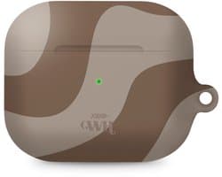 xoxo Wildhearts hoesje geschikt voor AirPods Pro 2 - Ride With Me Brown - Ook als telefoonhoesje verkrijgbaar - schokbestendige case - koptelefoonhoes - Beschermhoes met met golvende print - golven - beige / bruin