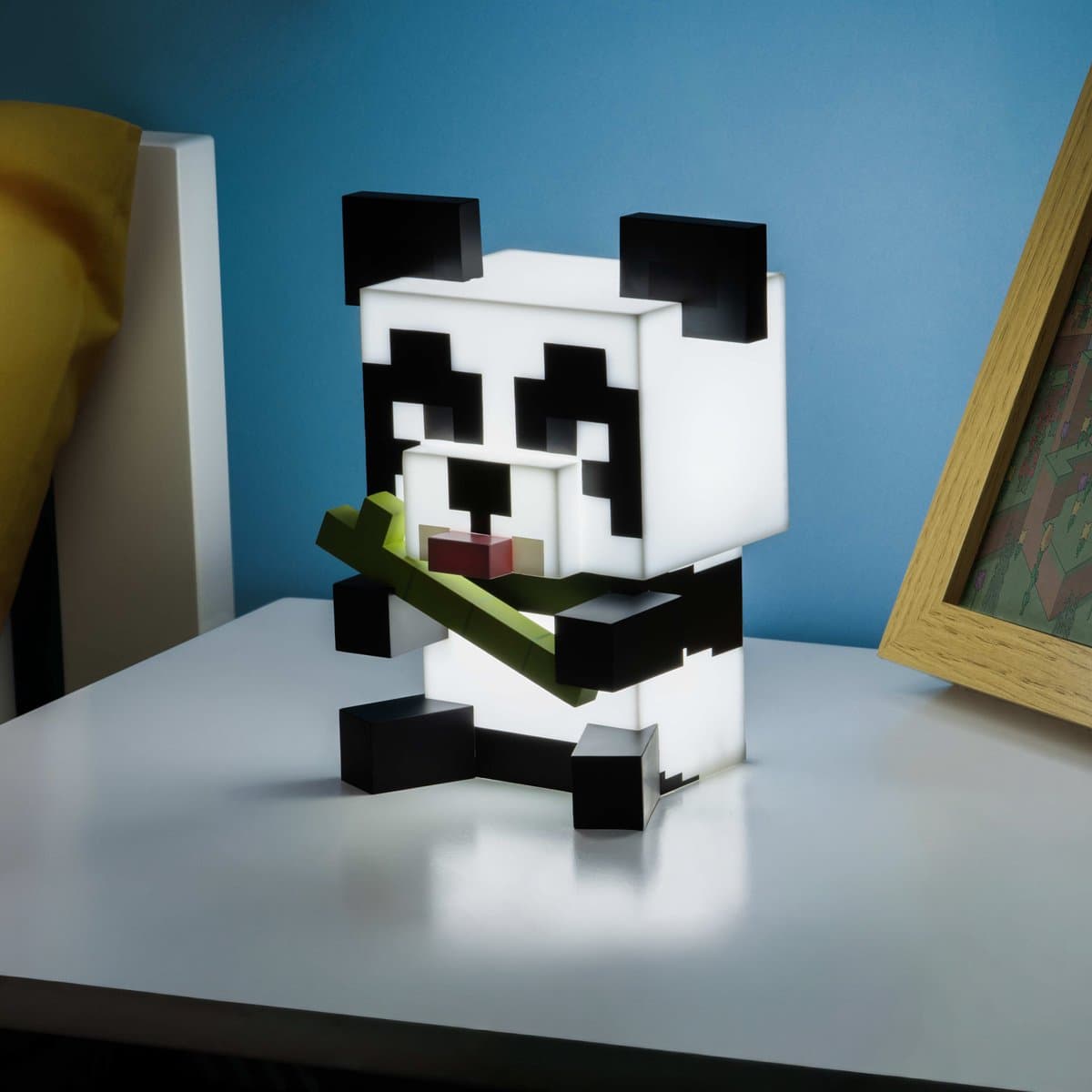 Minecraft Panda Light – Officieel gelicentieerde merchandise, draagbare nachtlamp en gamingkamerdecoratie voor kinderen, cadeau voor gamers, op batterijen werkend – Paladone — afbeelding 1