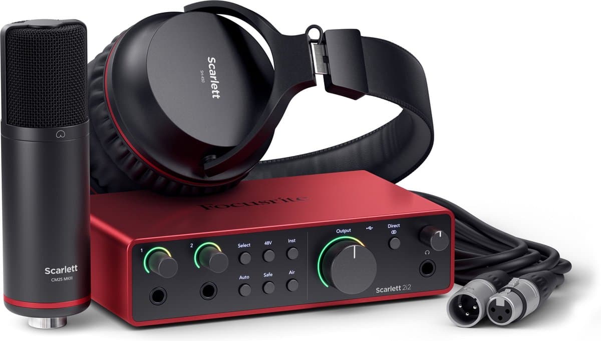 Focusrite Scarlett 2i2 Studio 4th Gen - USB-C Audio Interface Bundle - 2-In/2-Out - High-Resolution 24-Bit/192-kHz — afbeelding 1