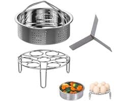 Driedelige accessoire set voor snelkookpan, inclusief roestvrijstalen stoommandje, eierstoommandje en stoomrekje.