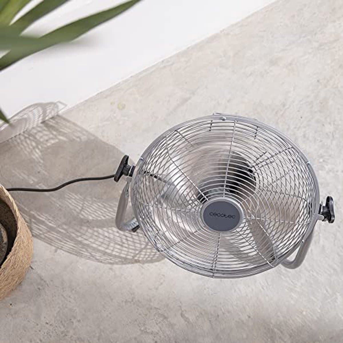 Industriële Ventilator 40W - 30 cm, 3 Snelheden, Eenvoudige Bediening, Elegant Design — afbeelding 1