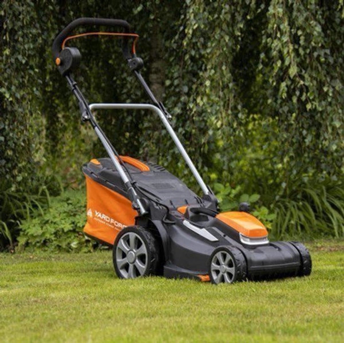 Draadloze Grasmaaier – Accumaaier – Elektrische Grasmaaier – Gazonmaaier – Accugrasmaaier – Borstelloze Motor – 40V Lithium-Ion Accu Met Snellader – Maaibreedte 37 cm — afbeelding 1