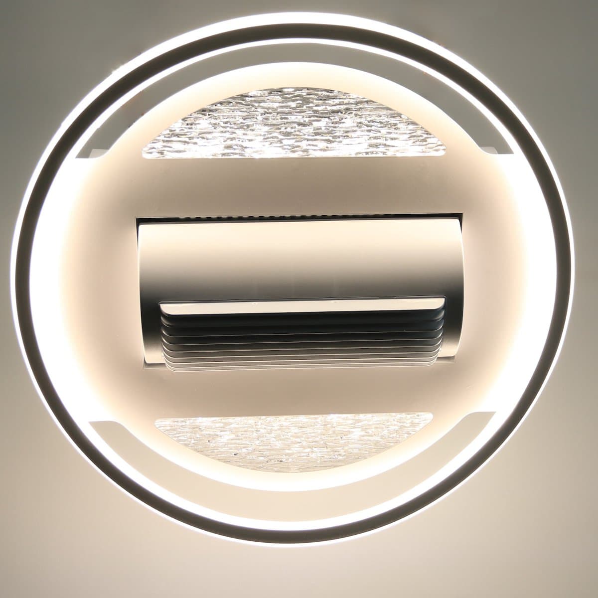 Moderne witte plafondventilator — afbeelding 1