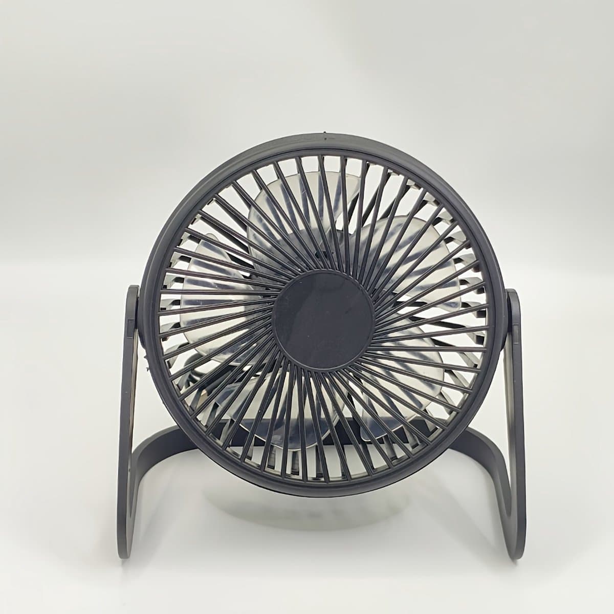USB-bureauventilator, draagbare mini-ventilator met stekker, ideaal als cadeau voor thuis, perfect voor slaapkamers, kantoren, keukens, kamperen, enz. (Zwart) — afbeelding 1