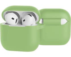 Case - Geschikt voor Apple AirPods 5 - Siliconen Hoes met Clip - Silicone Hoesje Cover - Groen
