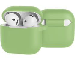 Case - Geschikt voor Apple AirPods 4 / 5 - Siliconen Hoes met Clip - Silicone Hoesje Cover - Groen