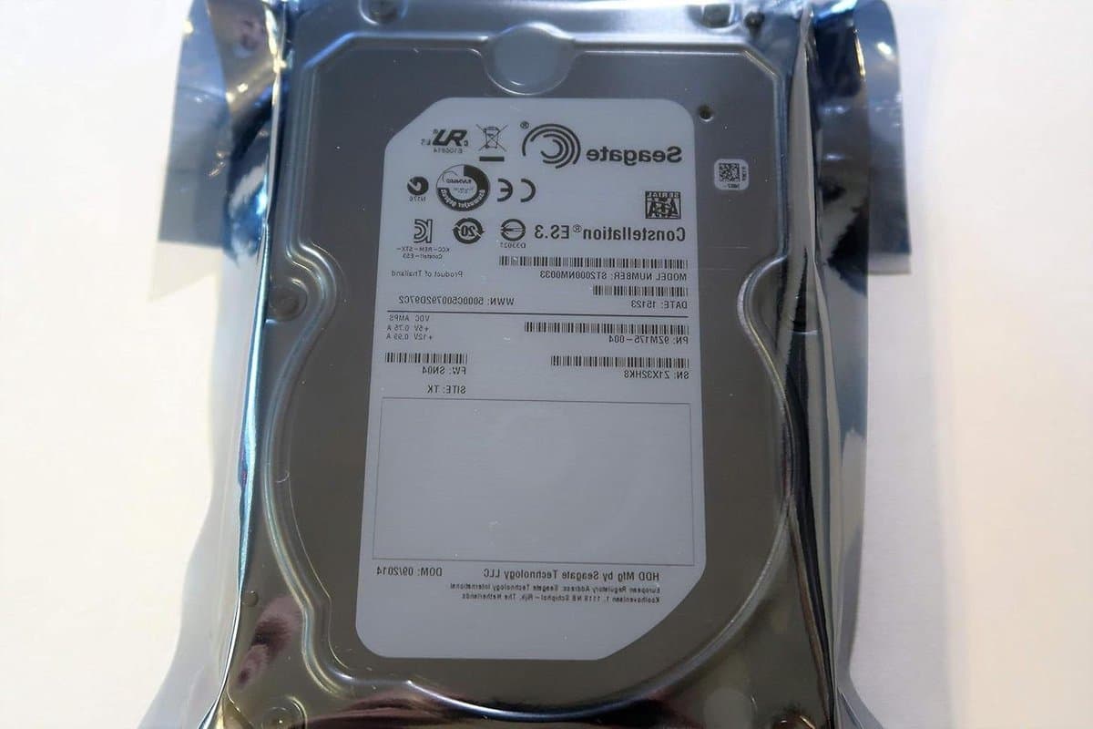 Interne Harde Schijf - Opslagstation Schijf - Data Opslag Uitbreiden - Snelle Dataoverdracht - 2TB Capaciteit - Zilver — afbeelding 1