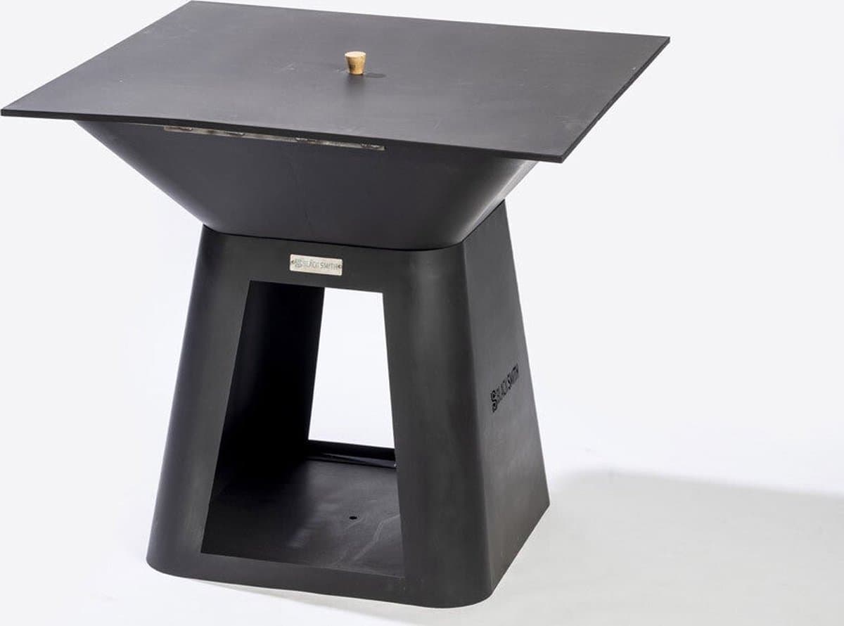 Blacksmith Rowtag - BBQ - Houtgestookt — afbeelding 1