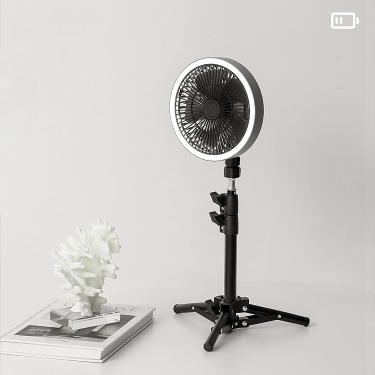 Oplaadbare Ventilator - Staande Fan - Buiten Gebruik - Draaibare Kop - Verticale Poot - Wit Zwart — afbeelding 1