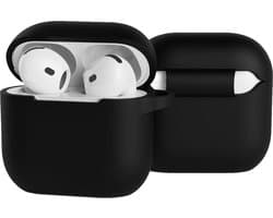 Case - Geschikt voor Apple AirPods 4 / 5 - Siliconen Hoes met Clip - Silicone Hoesje Cover - Zwart